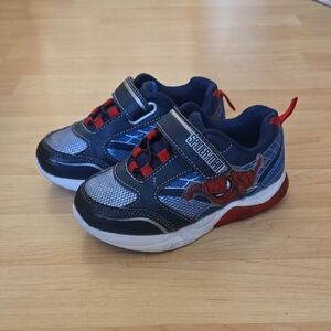 Marvel Spider-Man Toddler Boy Light Up Sneakers Size 11